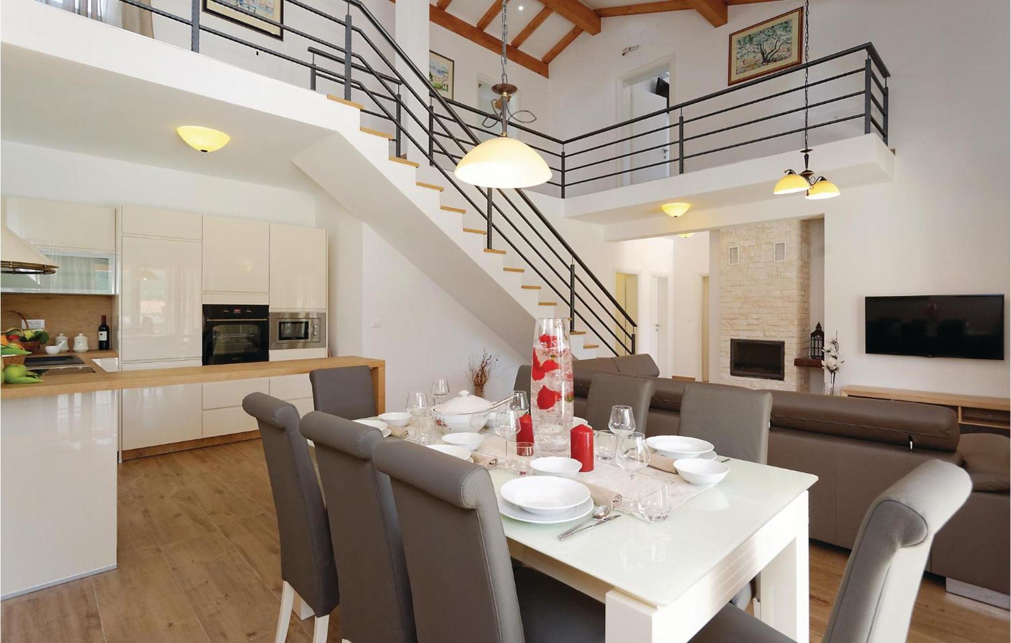 Lovely Home In Sibenik With Wifi Exteriör bild