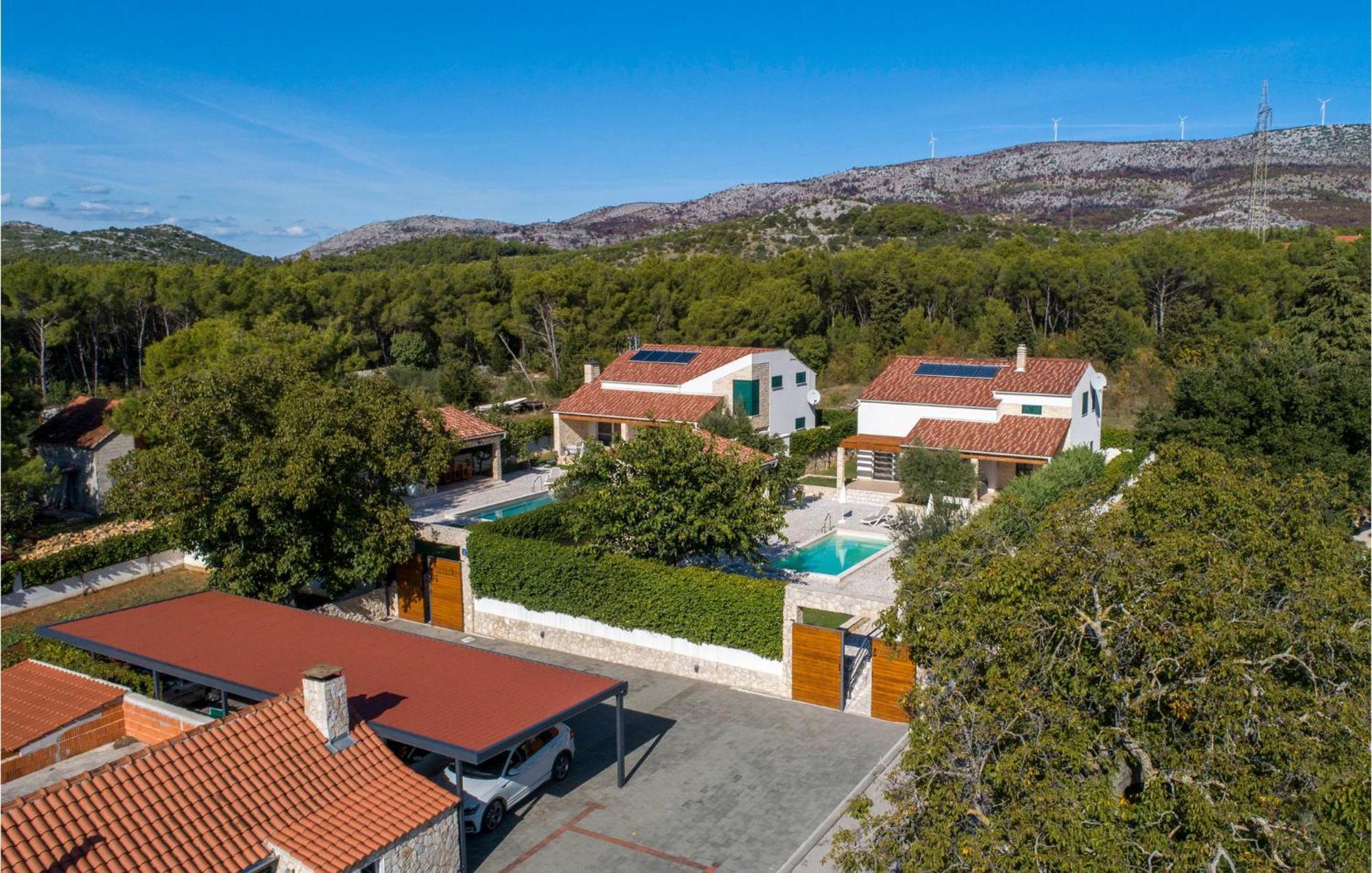 Lovely Home In Sibenik With Wifi Exteriör bild