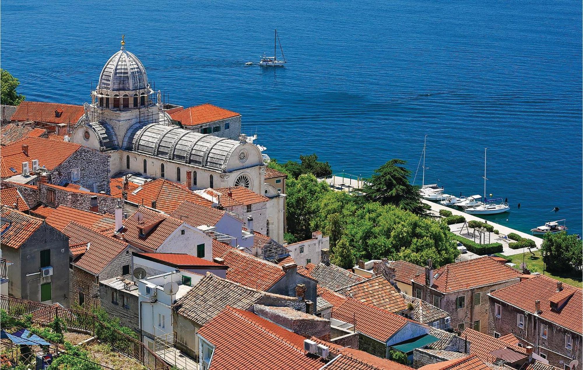 Lovely Home In Sibenik With Wifi Exteriör bild